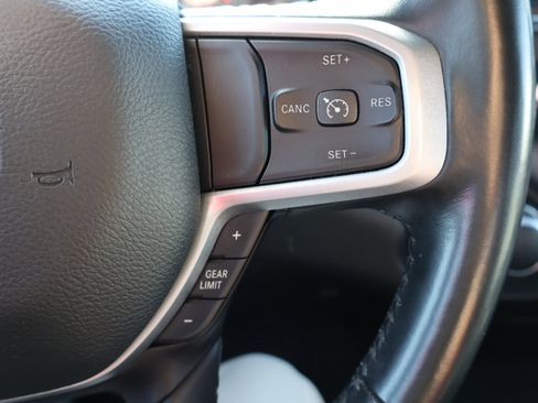 Used 2021 RAM 1500 Big Horn image 16