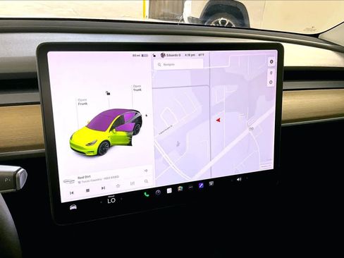 Used 2021 Tesla Model Y Long Range image 24