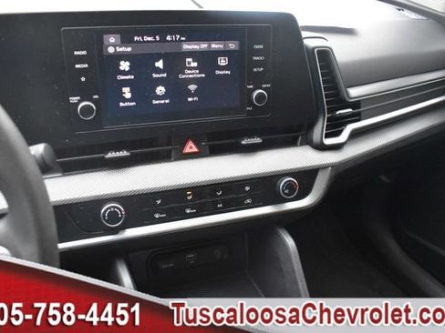 Used 2024 Kia Sportage LX image 31