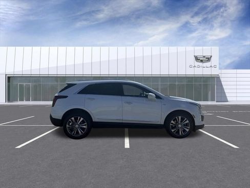Certified 2024 Cadillac XT5 Premium Luxury w/ LPO, Floor Liner Package AWD/4WD image 2