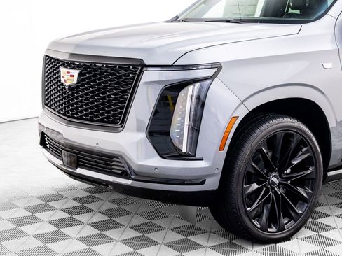 New 2026 Cadillac Escalade Platinum Sport w/ LPO, ONYX Package image 38