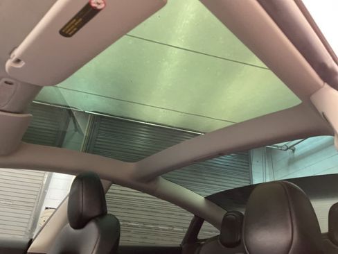 Used 2023 Tesla Model 3 Standard Range image 15