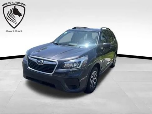 Used 2019 Subaru Forester Premium w/ All-Weather Package AWD/4WD image 2