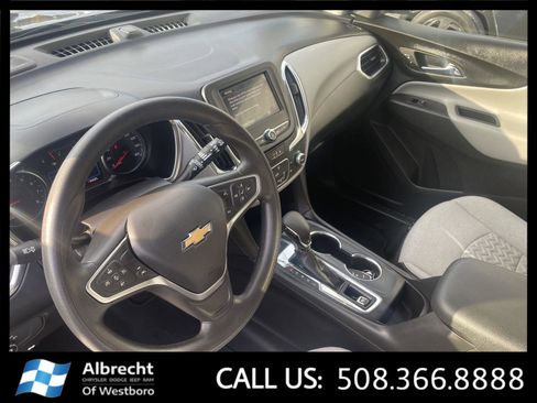 Used 2022 Chevrolet Equinox LS w/ LS Convenience Package image 27