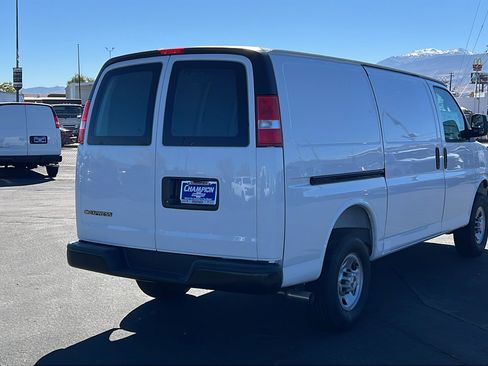 New 2025 Chevrolet Express 2500 w/ Driver Convenience Package image 5