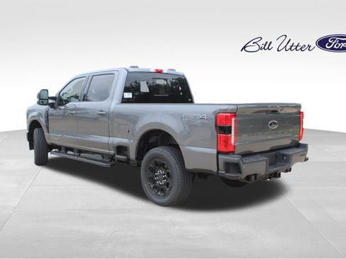 New 2026 Ford F250 Lariat w/ Black Appearance Package AWD/4WD image 4