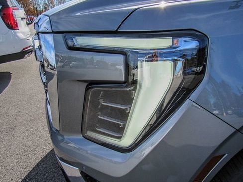 New 2026 GMC Yukon XL Elevation image 7