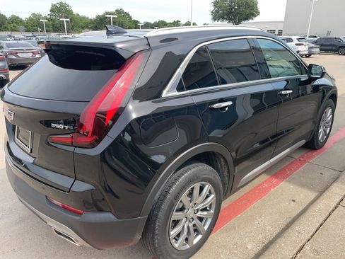 Used 2023 Cadillac XT4 Premium Luxury FWD image 7