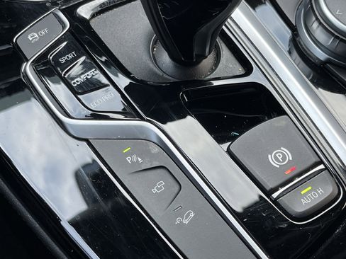 Used 2021 BMW X4 xDrive30i image 9