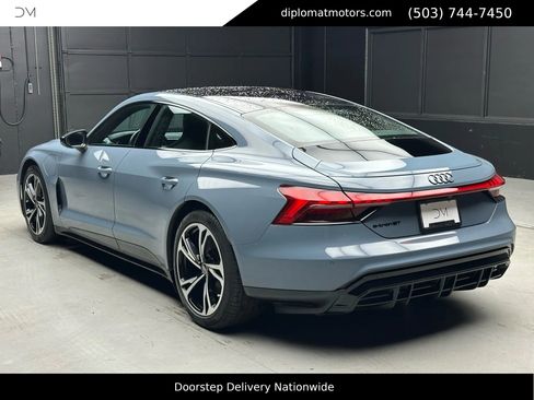 Used 2023 Audi e-tron GT Premium Plus w/ Performance Package image 4