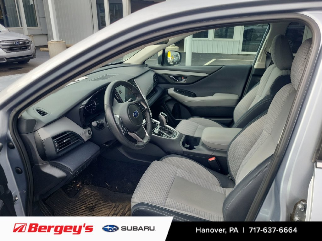 Used 2024 Subaru Outback Premium AWD/4WD image 8
