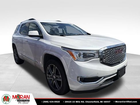 Used 2019 GMC Acadia Denali w/ Technology Package AWD/4WD image 2