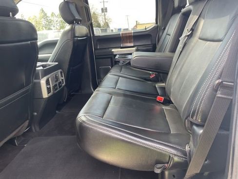 Used 2019 Ford F150 Lariat w/ Equipment Group 502A Luxury AWD/4WD image 9