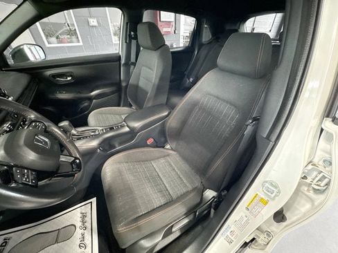 Used 2024 Honda HR-V Sport image 17