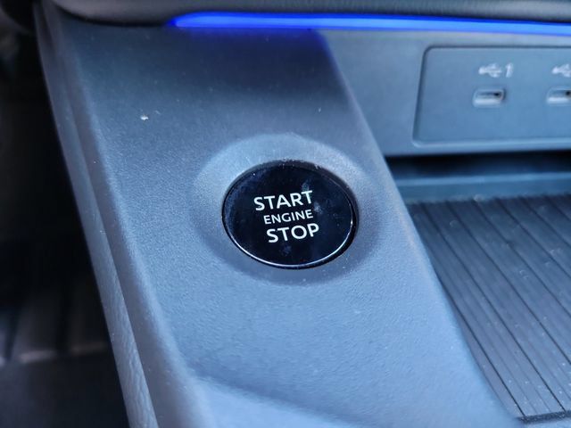 Used 2026 Nissan Sentra SR w/ Floor Mat Package FWD image 25