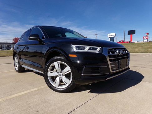 Used 2019 Audi Q5 2.0T Premium Plus w/ Premium Plus Package image 16