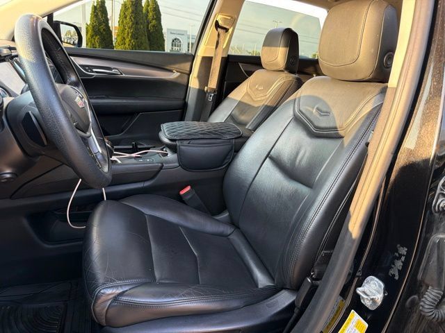 Used 2018 Cadillac XT5 Premium Luxury FWD image 13