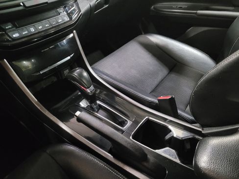 Used 2016 Honda Accord Sport image 26
