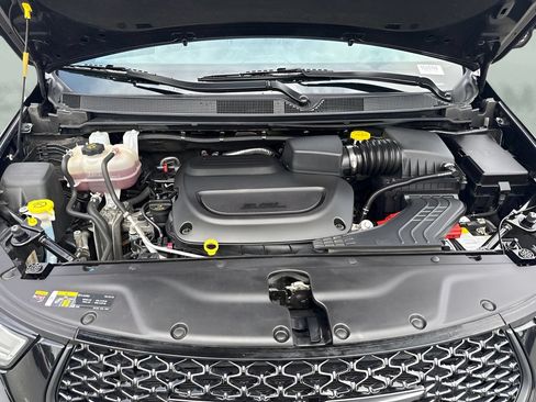 Used 2025 Chrysler Pacifica Limited FWD image 24