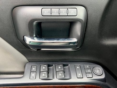 Used 2017 GMC Sierra 1500 SLT w/ SLT Premium Package RWD image 14