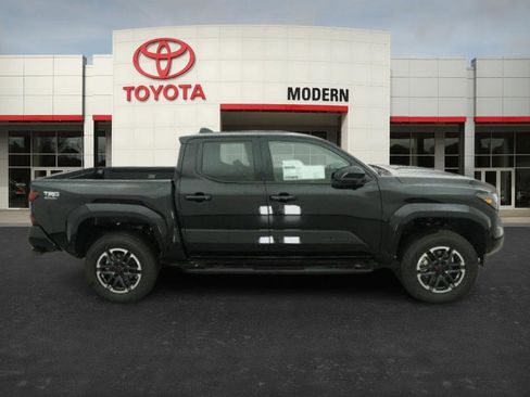 New 2025 Toyota Tacoma TRD Sport image 25
