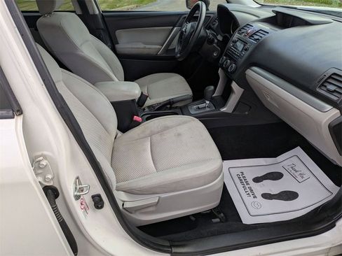 Used 2015 Subaru Forester 2.5i w/ Alloy Wheel Package image 27