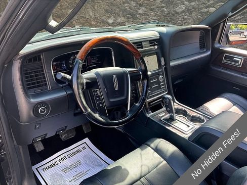 Used 2016 Lincoln Navigator L Reserve AWD/4WD image 10