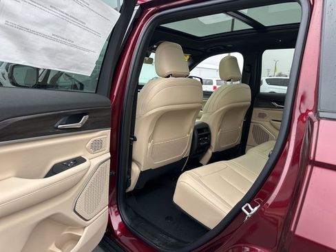 New 2026 Jeep Grand Cherokee Limited AWD/4WD image 22