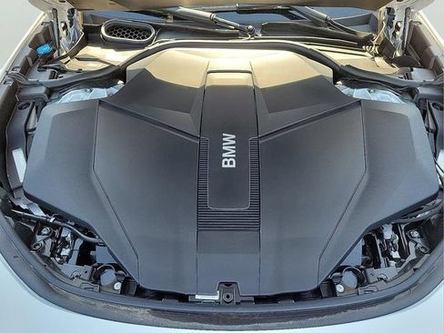New 2026 BMW i7 xDrive60 AWD/4WD image 12