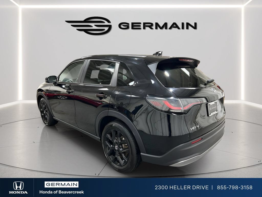 Used 2025 Honda HR-V Sport image 6