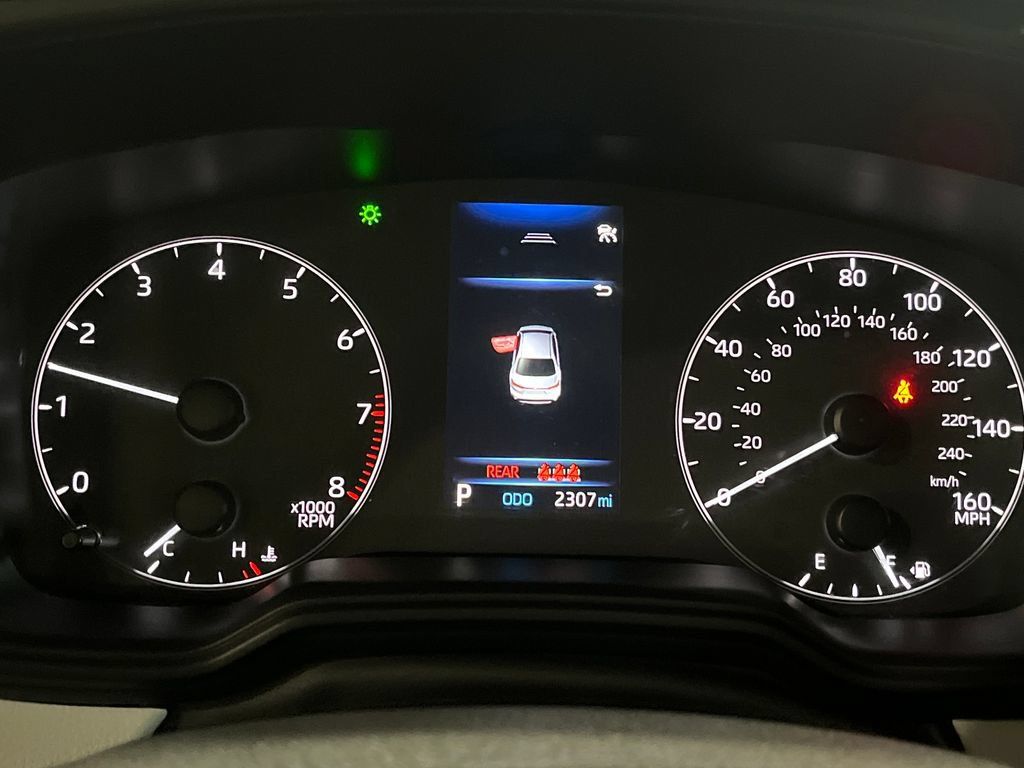 Used 2025 Toyota Corolla SE w/ Convenience Package FWD image 17