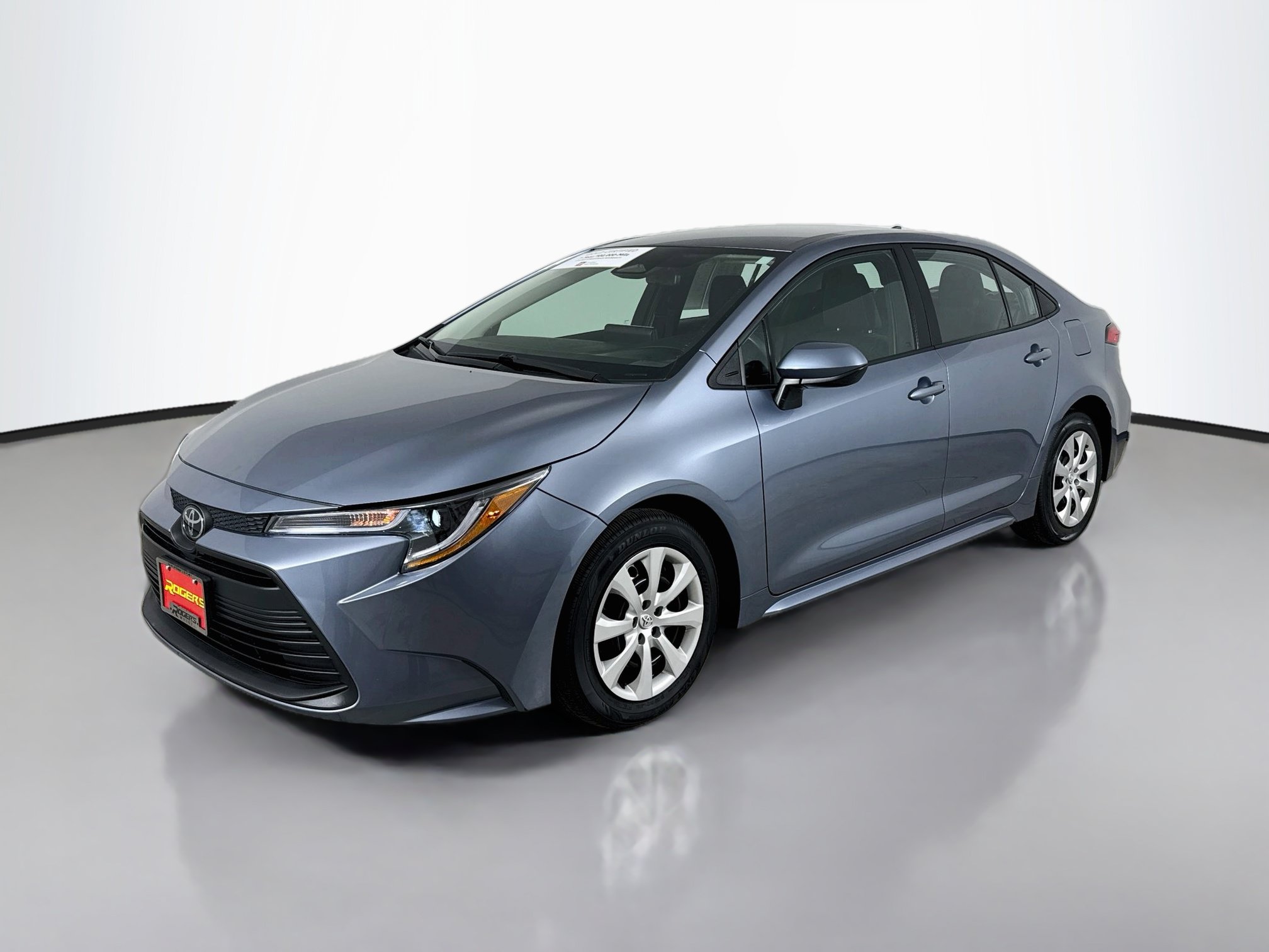 Certified 2025 Toyota Corolla LE FWD image 3