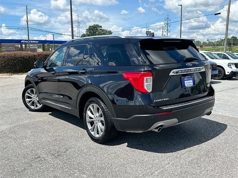 Certified 2022 Ford Explorer Limited w/ Equipment Group 301A image 6