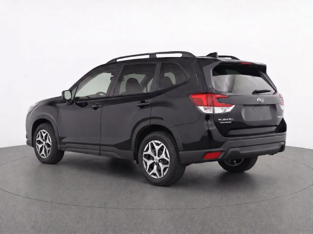 Certified 2023 Subaru Forester Premium AWD/4WD image 5