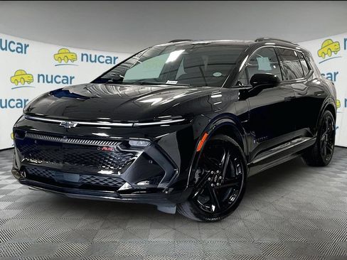 Used 2024 Chevrolet Equinox EV RS FWD image 3