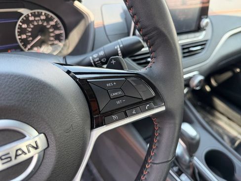 Used 2021 Nissan Altima 2.5 SR w/ SR Premium Package AWD/4WD image 16