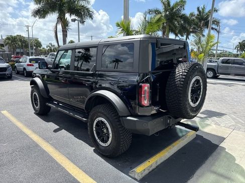 Used 2022 Ford Bronco Outer Banks w/ Sasquatch Package AWD/4WD image 3