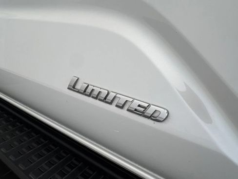 Used 2026 Toyota 4Runner Limited AWD/4WD image 5