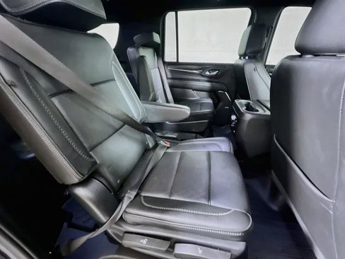 Used 2023 GMC Yukon XL Denali AWD/4WD image 24