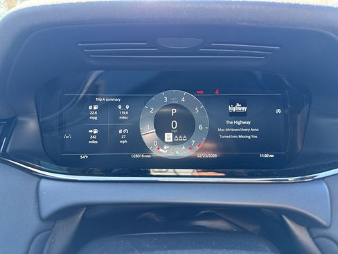 Used 2024 Land Rover Range Rover Evoque S image 13