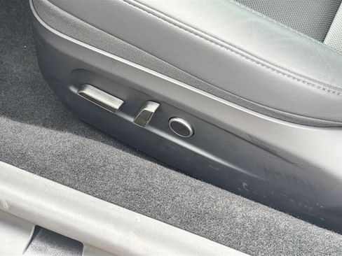 Used 2024 Tesla Model 3 Standard Range image 25