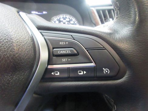 Used 2019 INFINITI Q50 Luxe w/ Essential Package (3.0T Luxe) AWD/4WD image 18