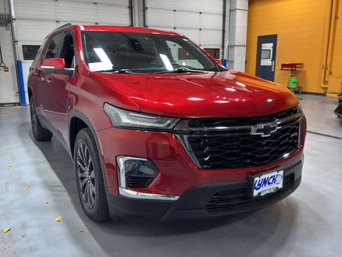 Used 2022 Chevrolet Traverse RS w/ LPO, Floor Liner Package image 8