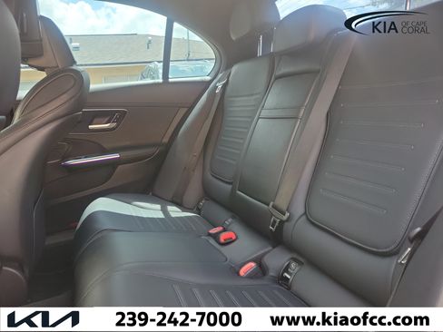 Used 2023 Mercedes-Benz C 300 4MATIC Sedan image 13