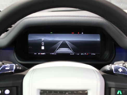 Used 2026 Land Rover Defender 110 OCTA image 64