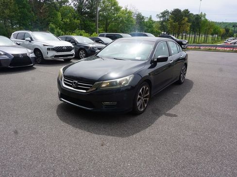 Used 2013 Honda Accord Sport image 19