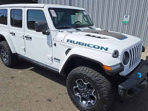 Used 2022 Jeep Wrangler Unlimited Rubicon 4xe w/ Steel Bumper Group AWD/4WD image 2