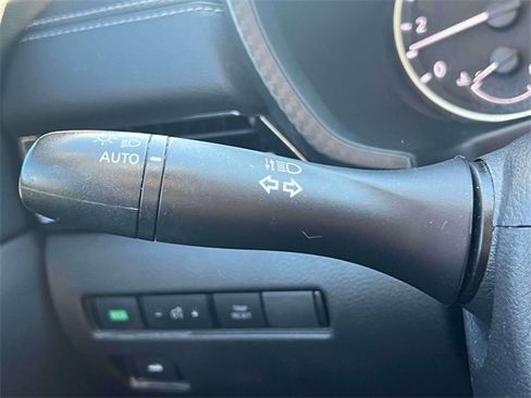 Used 2020 Nissan Sentra SV image 20