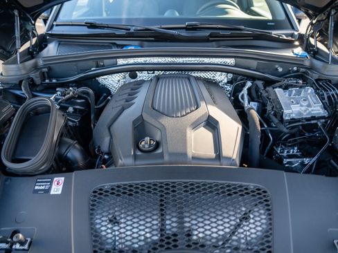 New 2026 Porsche Macan AWD/4WD image 29