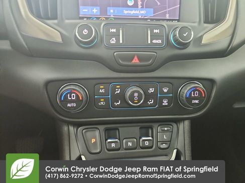 Used 2020 GMC Terrain Denali w/ Denali Premium Package FWD image 18